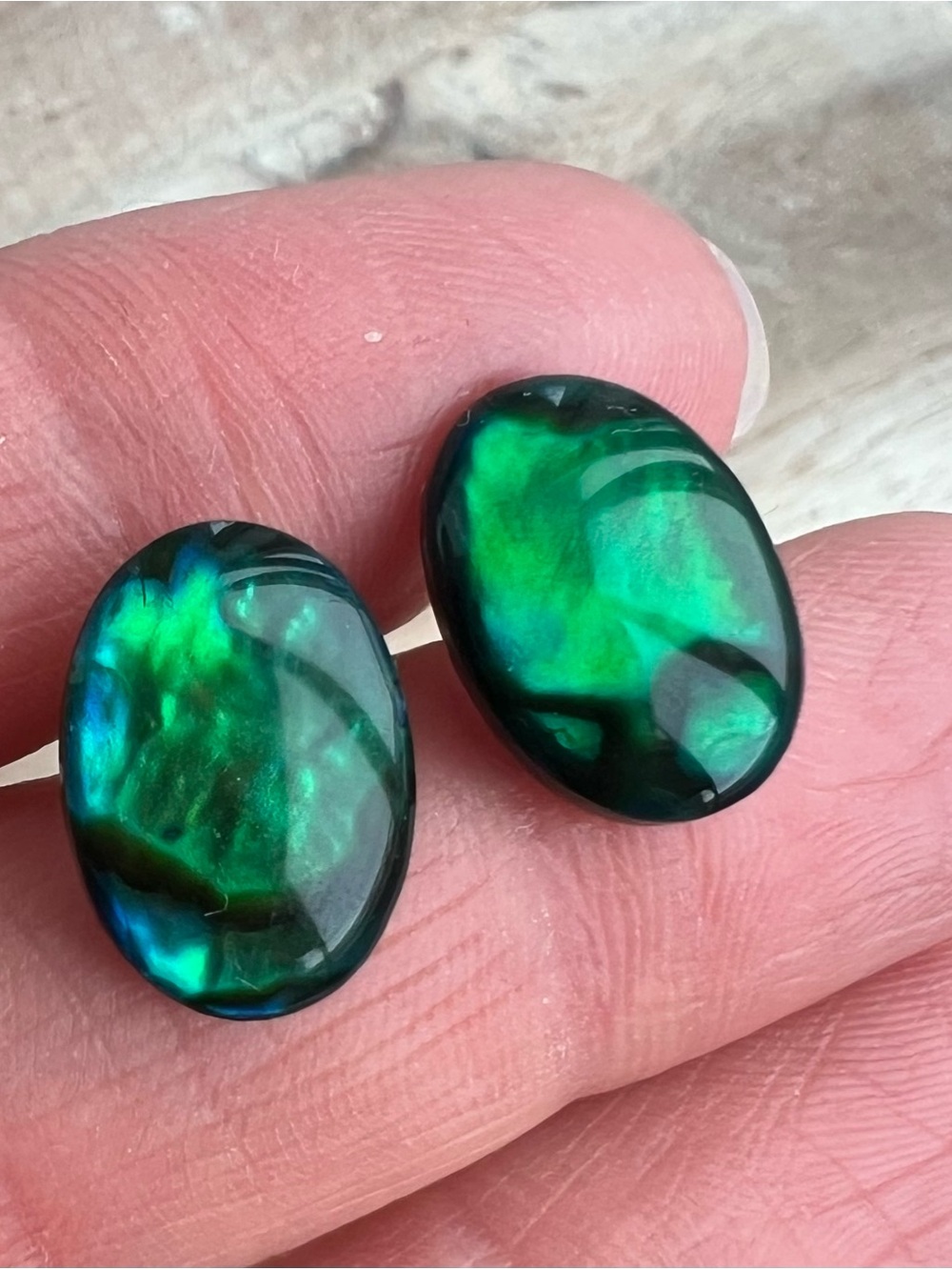 Vintage Green Abalone Shell Oval Stud Earrings